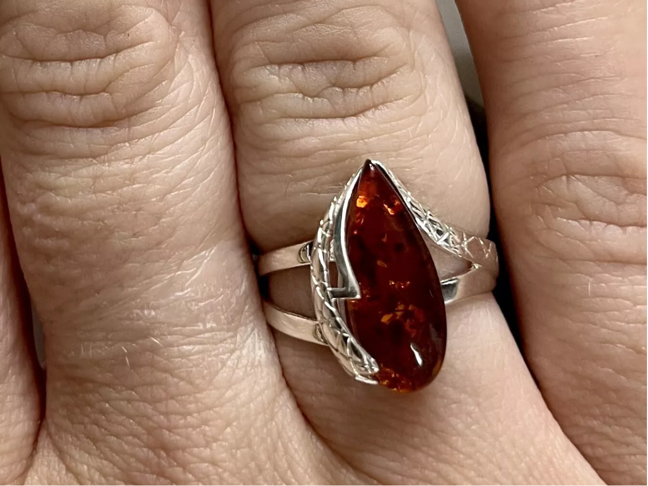 Baltic Amber Drop Ring Size M 1/2 3 grams 925 Sterling Silver Crystal Gemstone