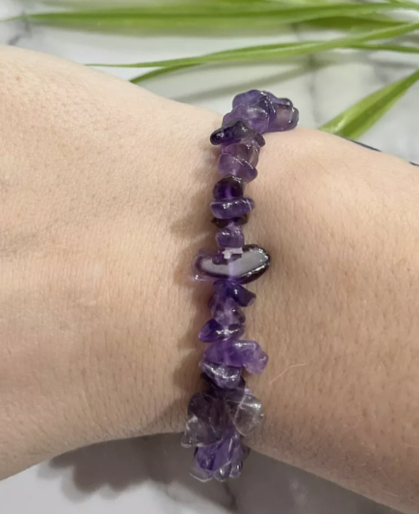 Amethyst Gemstone Chip Elastic Bracelet