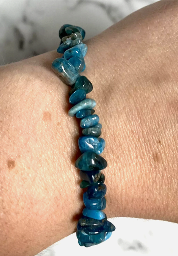 Apatite gemstone chip Elastic bracelet