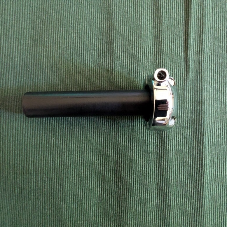 thumbnail image 2 of SJ MOTORCYCLE ENGINEERING Replica Doherty Ribbed Grips For Triumph T140 TR7 | 7/8 Inch | One Pair 2 of 6