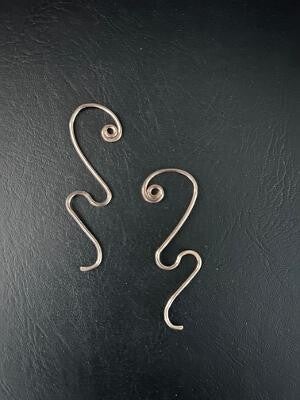 14/20kt gold fill swirl earrings