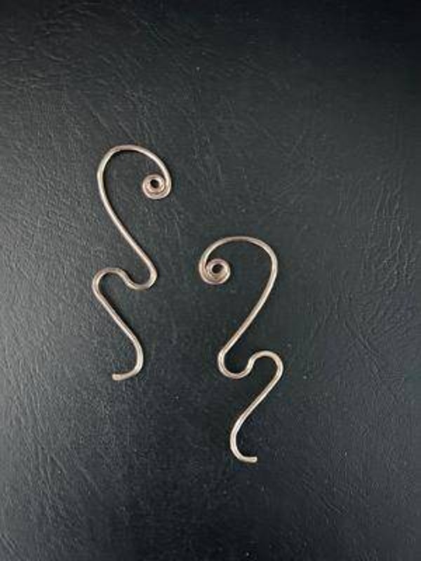 14/20kt gold fill swirl earrings