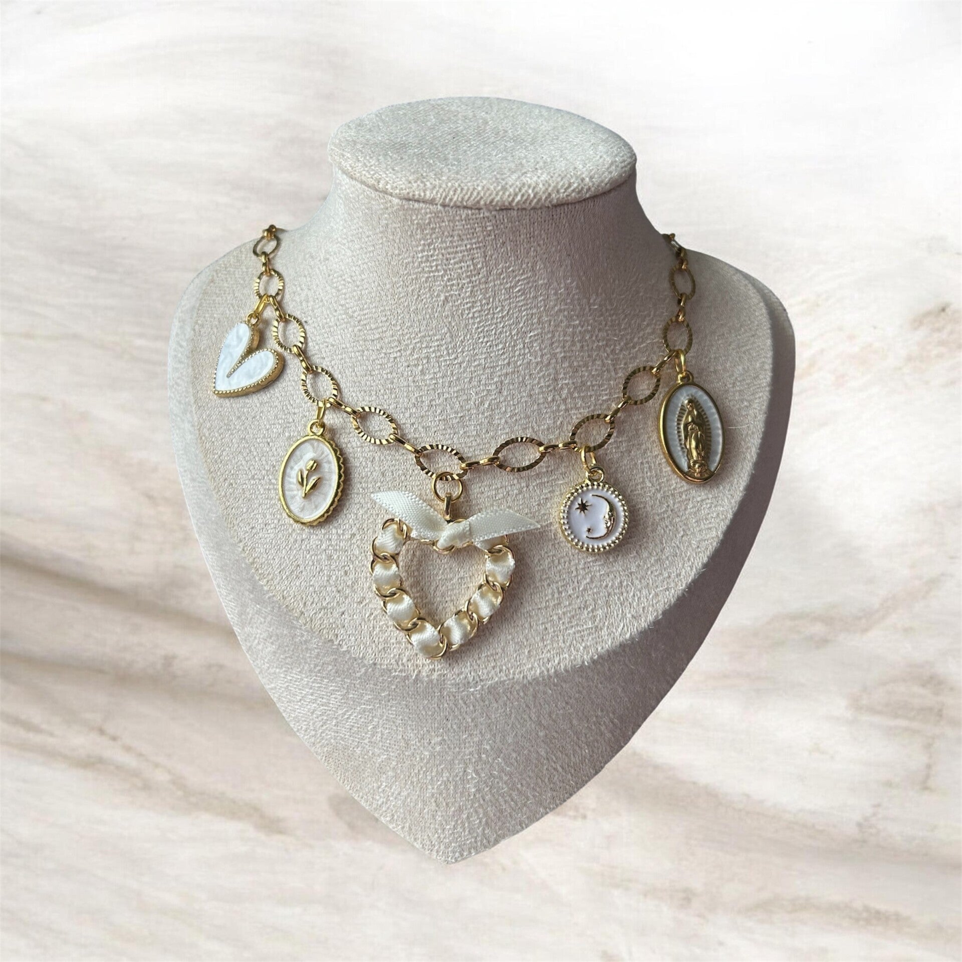 Collier charm's commande personnalisée Mélanie