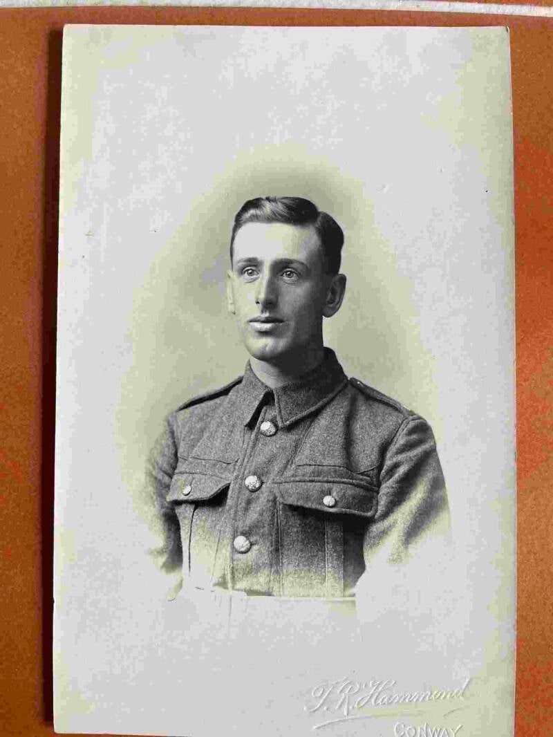 Original photo taken from facebook of soldier
