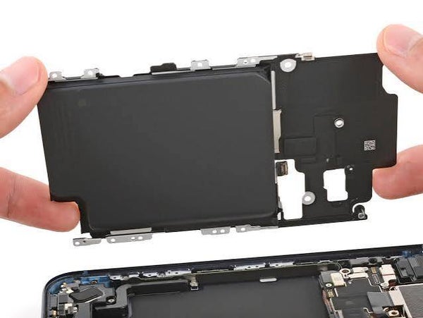 Changement Ecran et Batteries Iphones 17 Pro / Pro Max