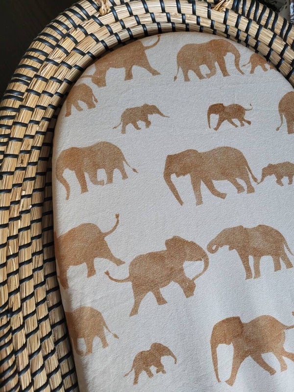 Matrashoes verschoonmand of kinderwagen olifanten