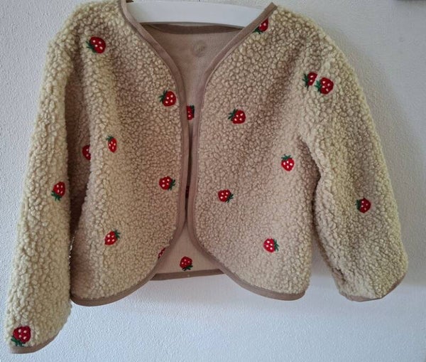 Gilets, jasje, truien, broekjes en jurkje met spencer