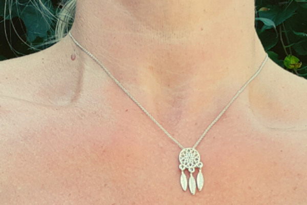 Dromenvanger inc kettinkje, verzilverd