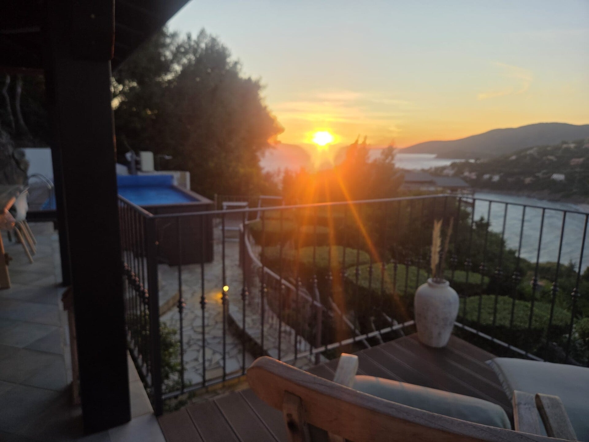 nv-couch-soleil-standard.jpg