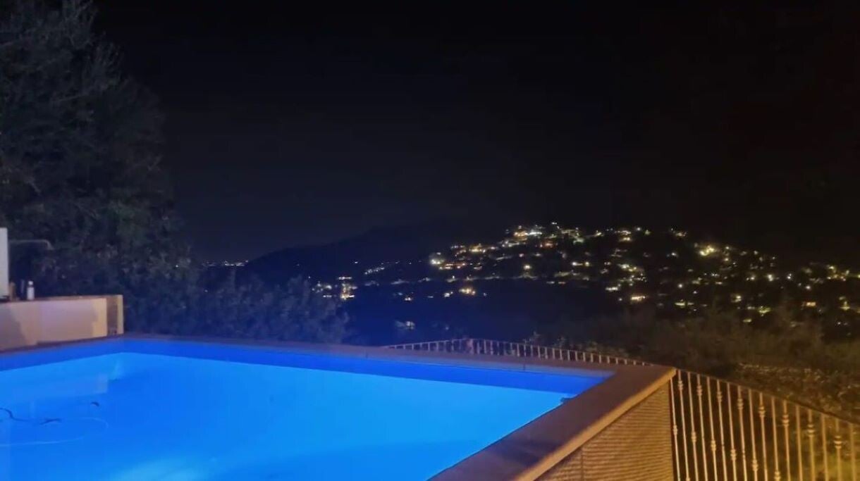 piscine-nuit-3-standard.jpg