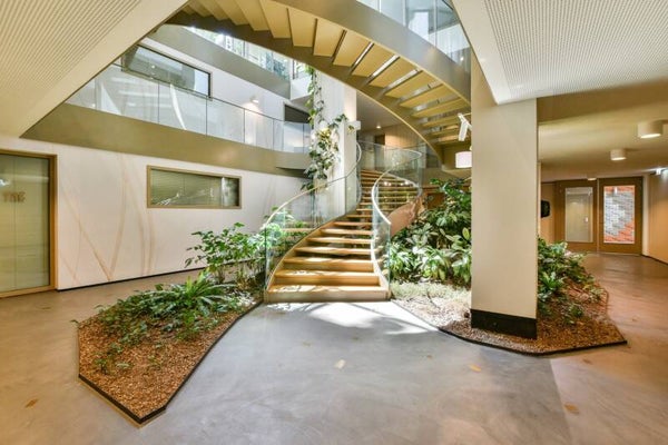 Amsterdam Apartment near VUA ( The George building )