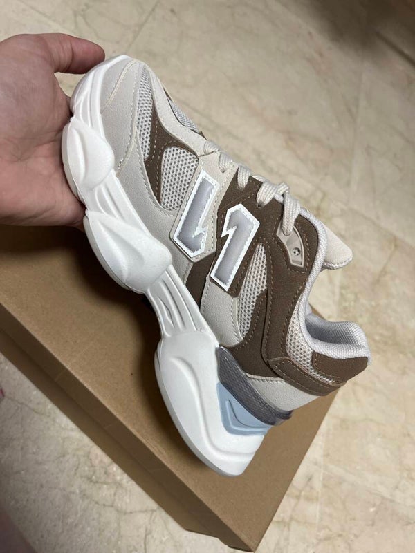 DEPORTIVAS N MARRÓN