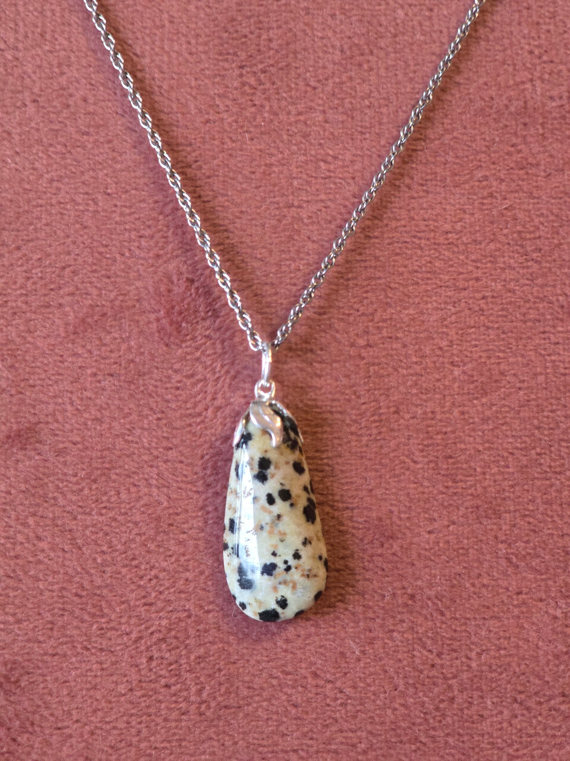 Dalmatier jaspis ketting bedel