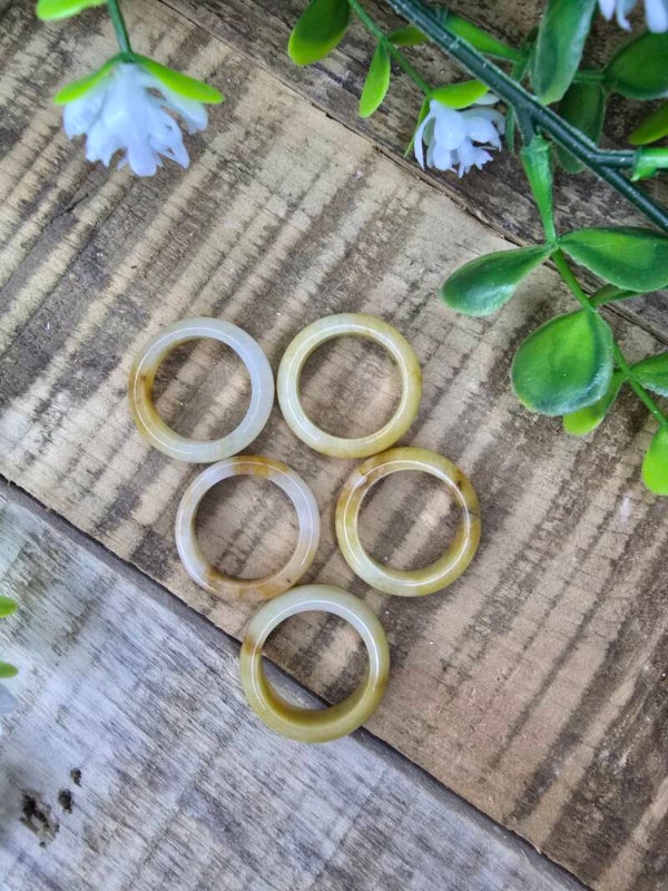 Gele jade ring