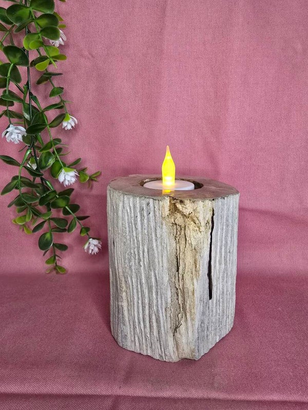 Versteend hout kaarsen houder