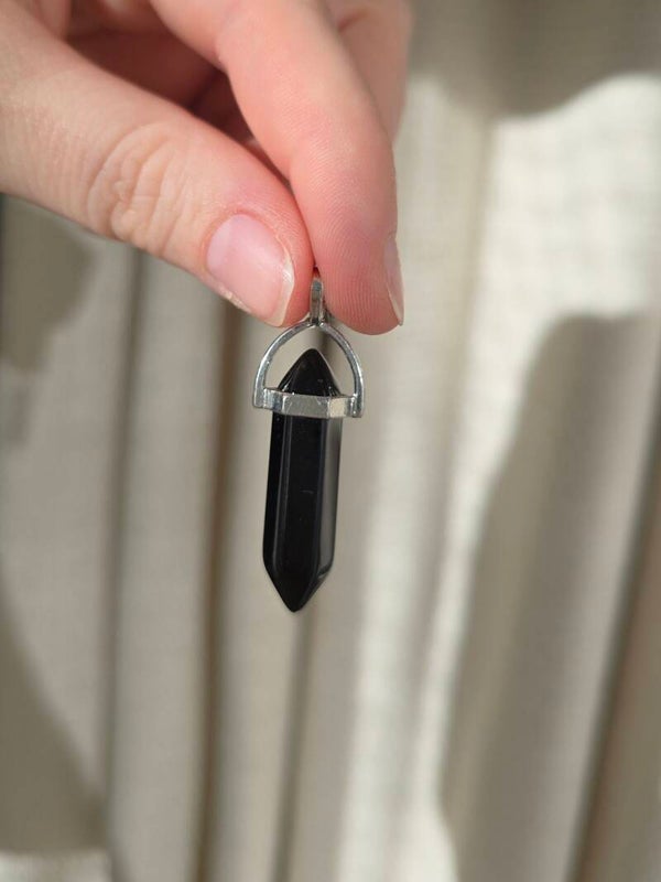 Obsidiaan pendant
