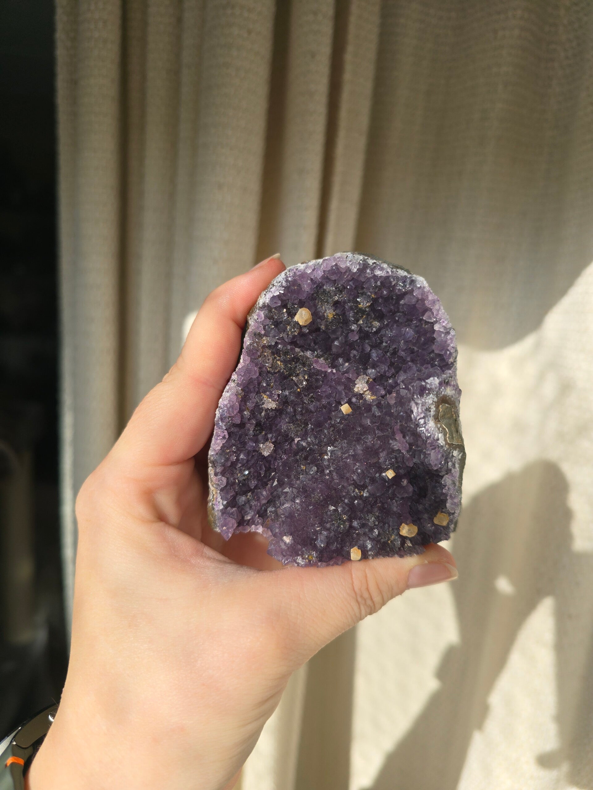 Amethist met calciet