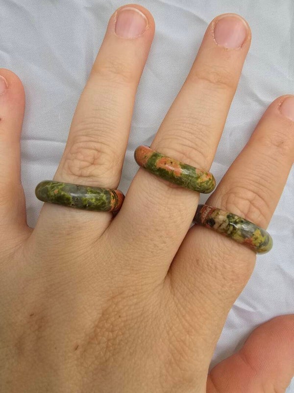 Unakiet ring