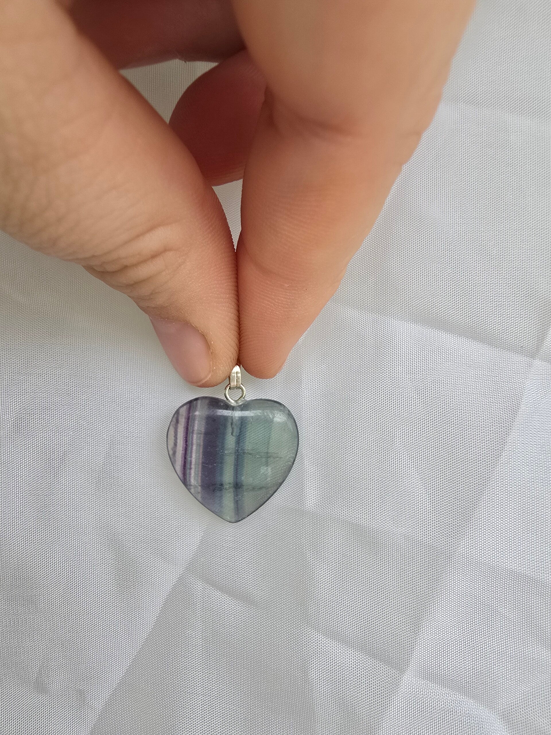 Fluoriet ketting bedel