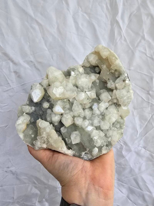 Apophylite