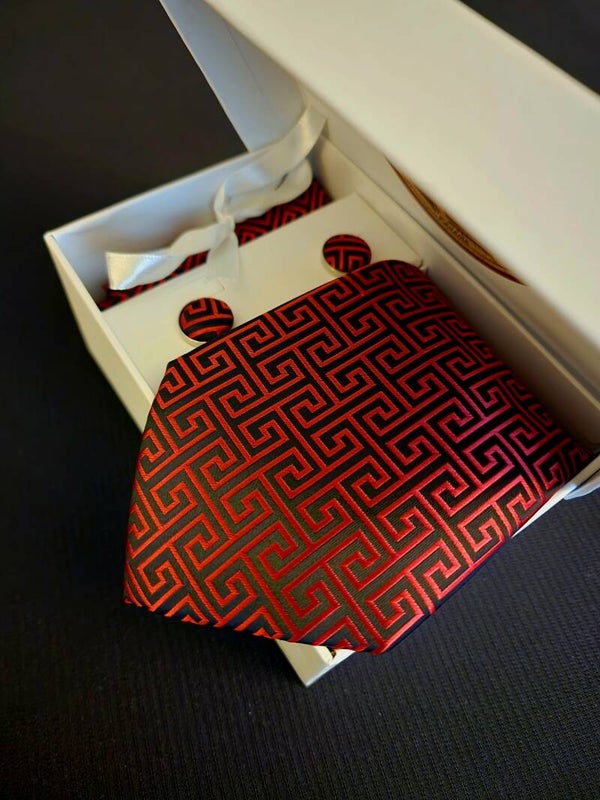 Delano Silk Geometric Necktie Set.
