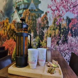 Jasmin Tee, Schwarzer Tee und Grüner Tee