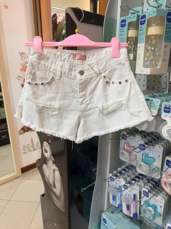 Short bianco
