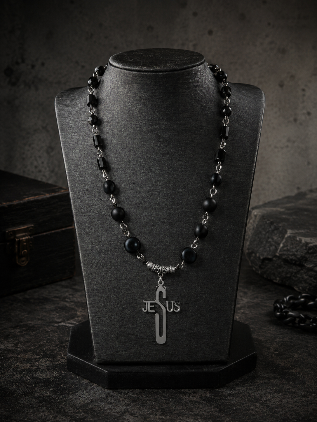 Collana Croce “Jesus”