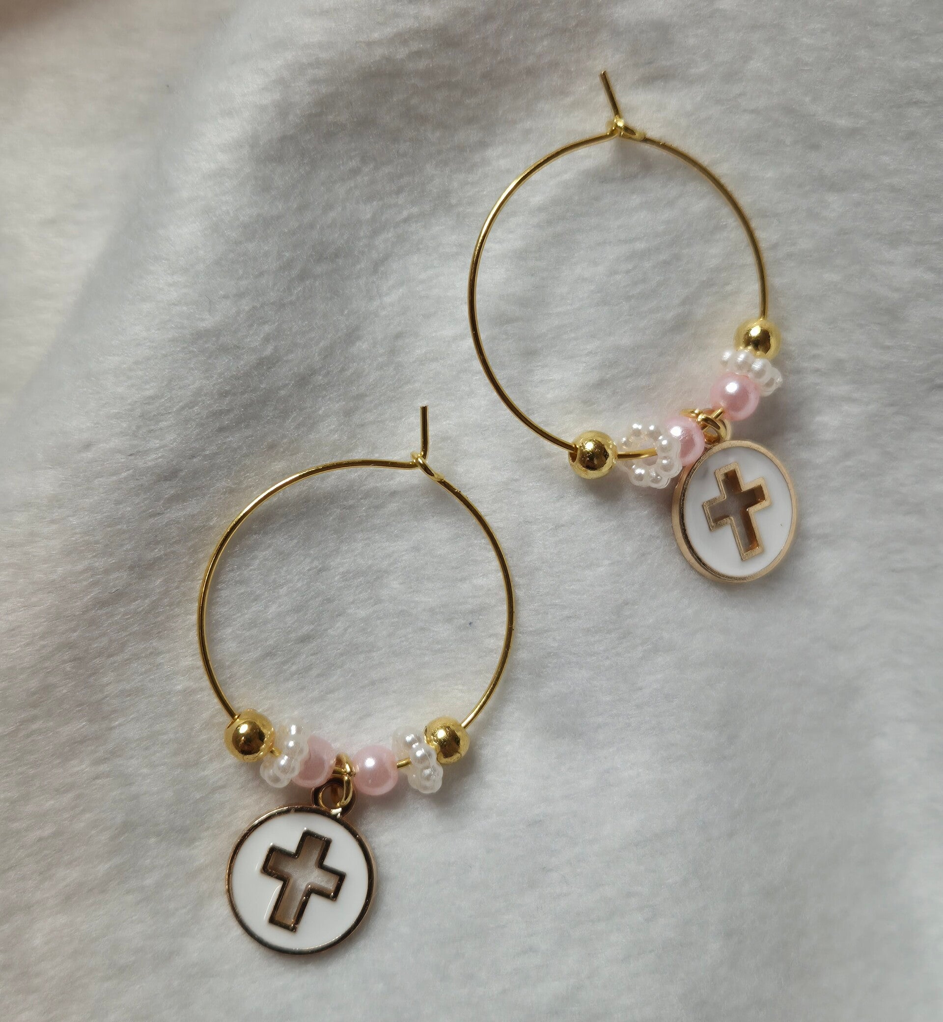 Glasanhänger rosa Emaille Kreuz