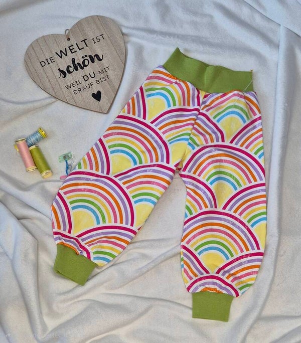 Gr. 50 & Gr. 74 & Gr. 92 Regenbogenpumpi