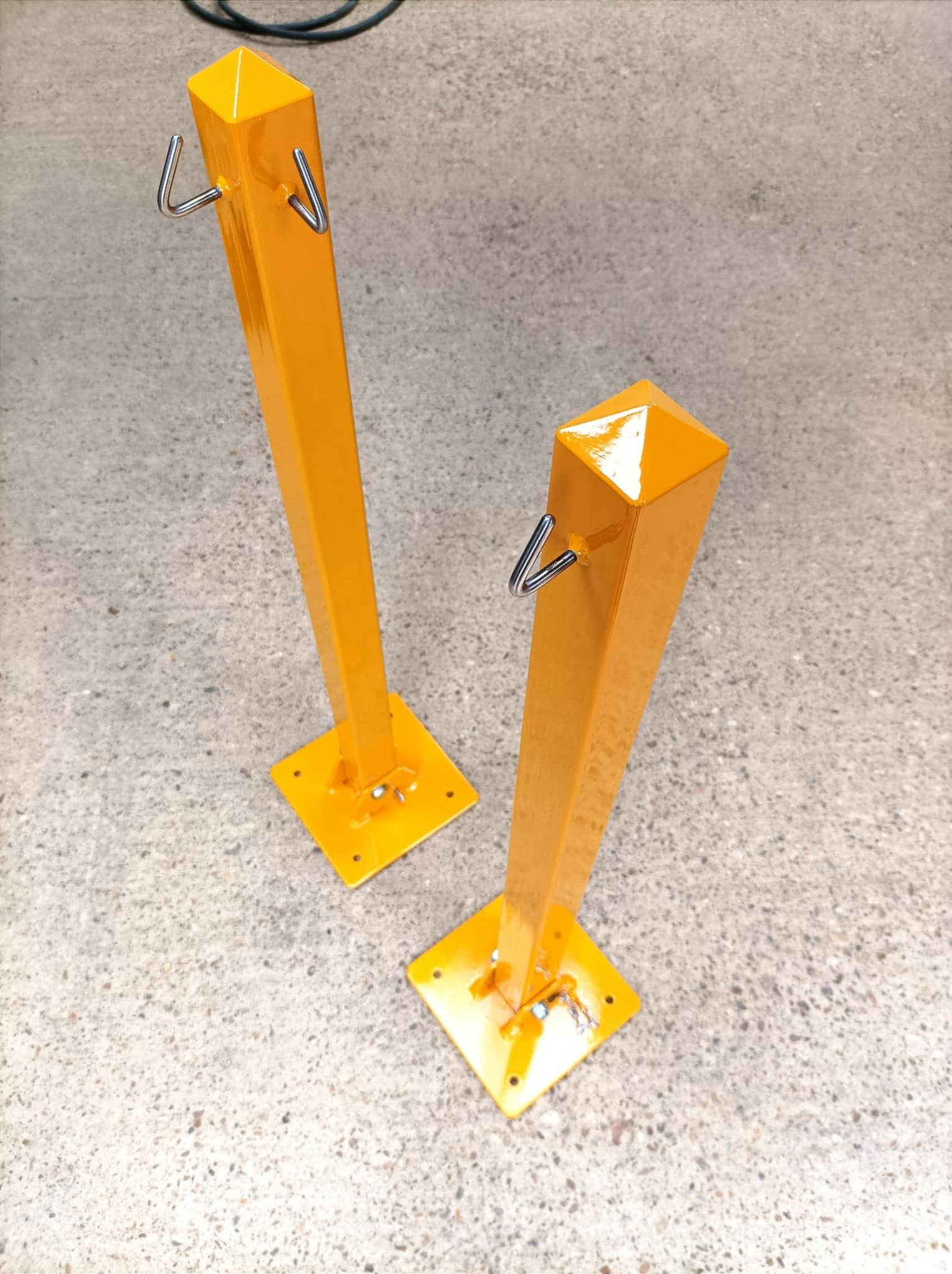 yellow-posts-2-standard.jpg