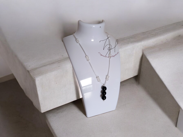 Collier perle noir