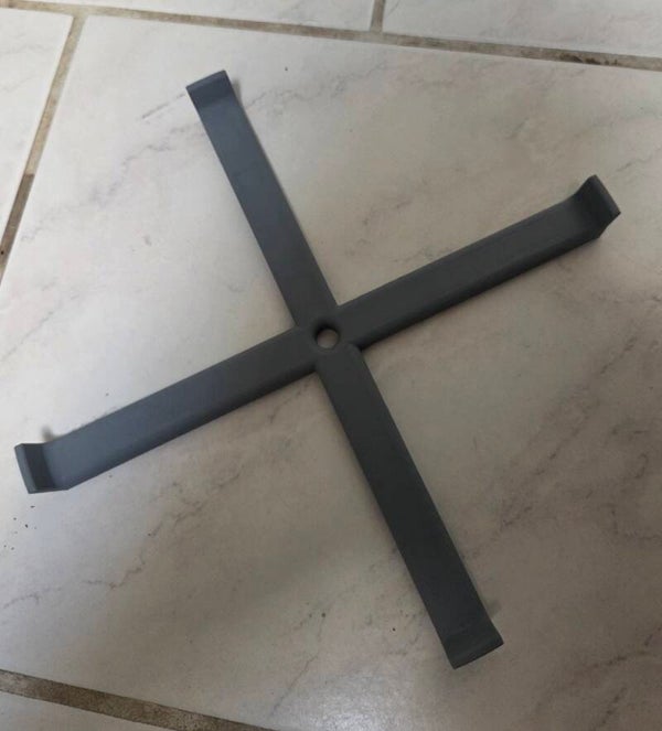 Onderzetter voor duiven drinkbak in 3D geprint