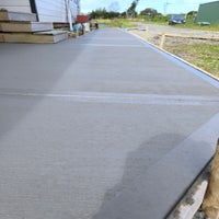 1000008318-standard.jpg