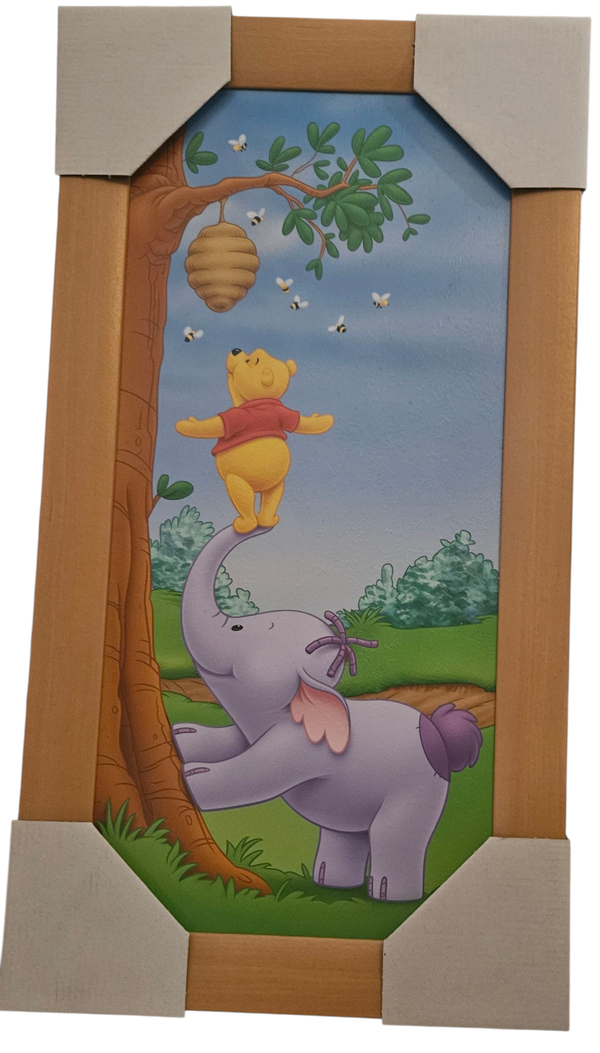 Schilderij Winnie the pooh - houtkleurige lijst
