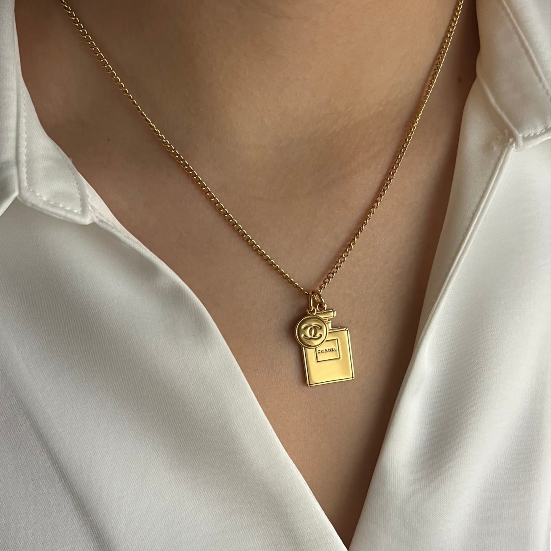 Chanel 2024 beauté collectable bottle logo | Necklace