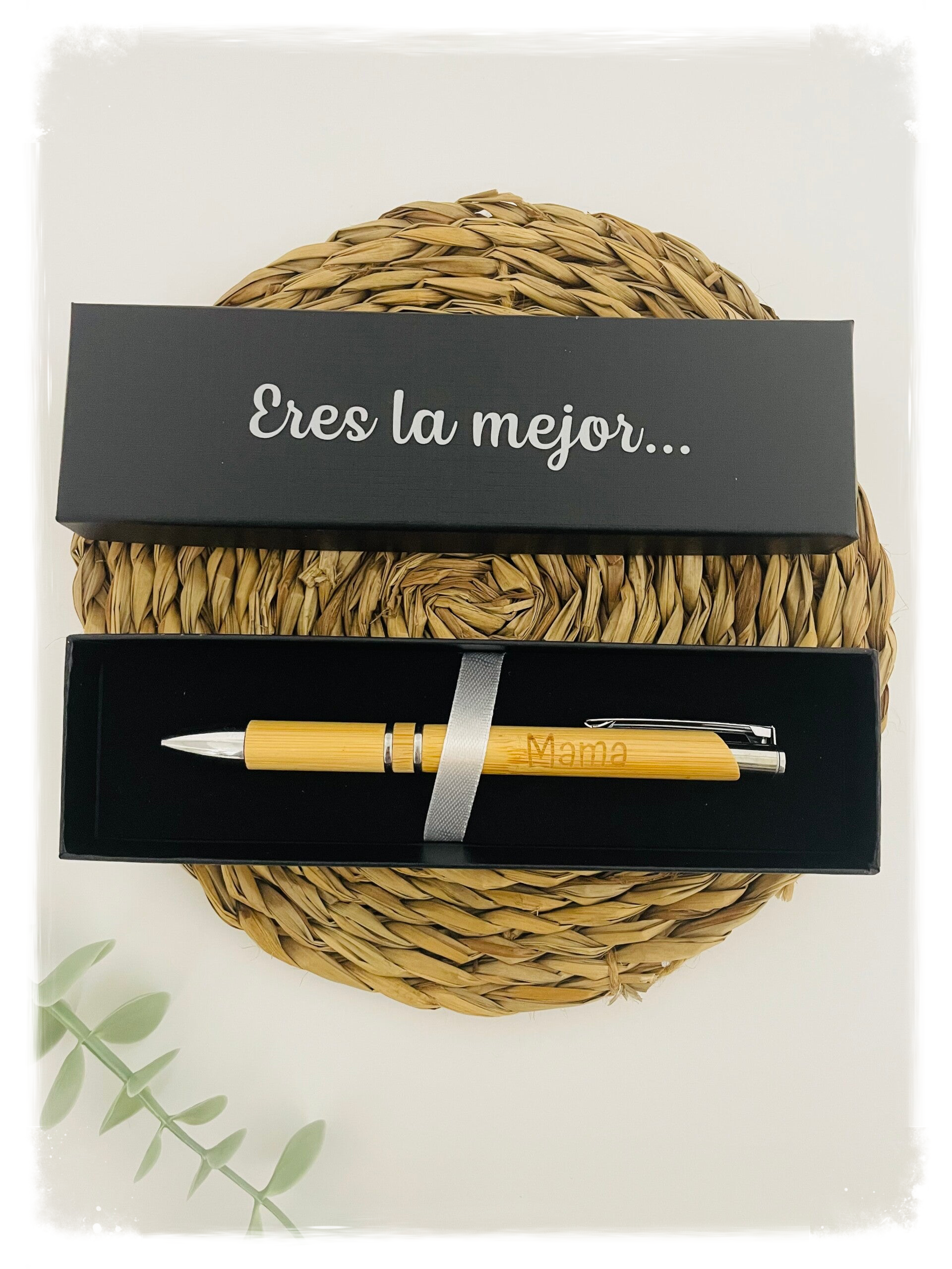 BOLÍGRAFO CON CAJA NEGRA