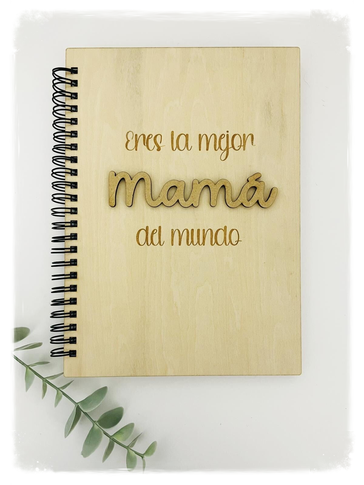 LIBRETA MADERA MAMÁ DINA5