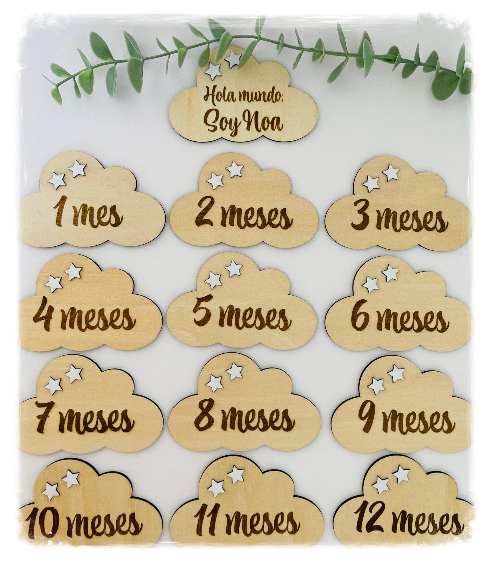PLACAS CUMPLEMES MADERA NUBES