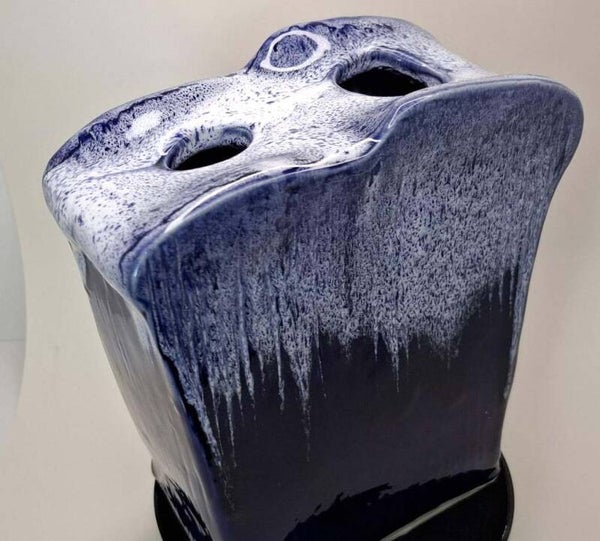 BLUE RAIN VASE