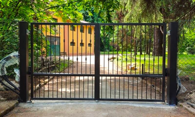 tubolare 50x50x3 - quadrotti 10x10 -pilastri 160x160