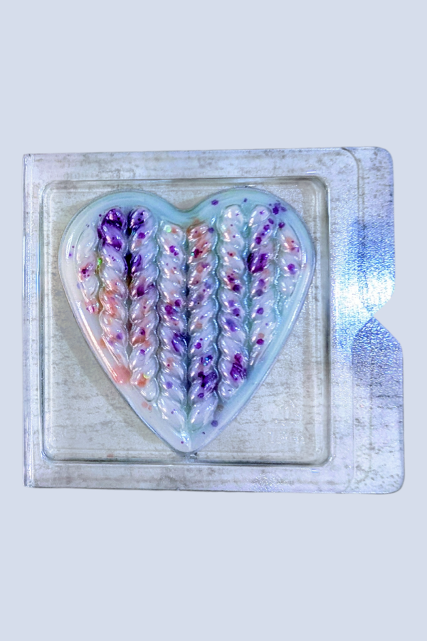 Woven Heart Floral Musks
