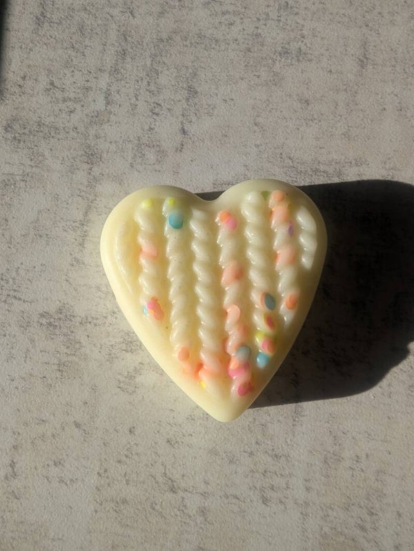 Woven heart Fruity