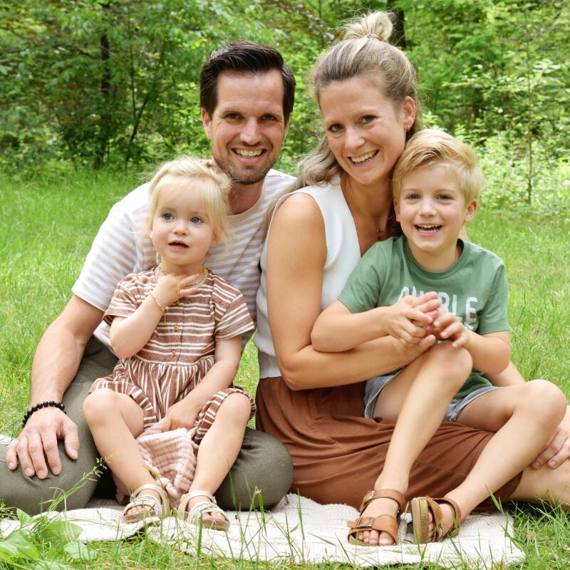 Familie-reportage-Heilige-Eik-Oirschot-Sandra-van-Leuken-Fotografie