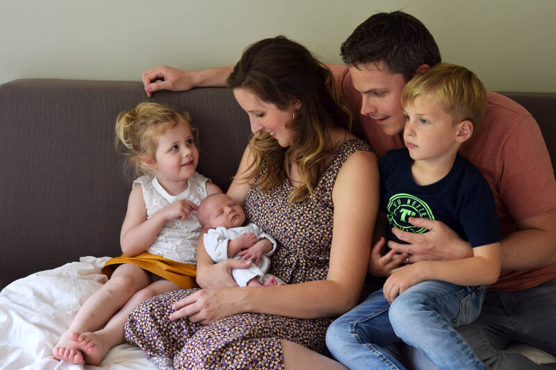 newbornshoot-gezin-familie-Sandra-van-Leuken-Fotografie