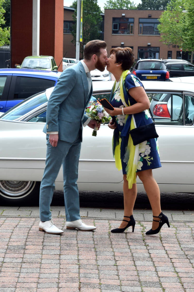 Trouwreportage-moeder-zoon-Sandra-van-Leuken-Fotografie