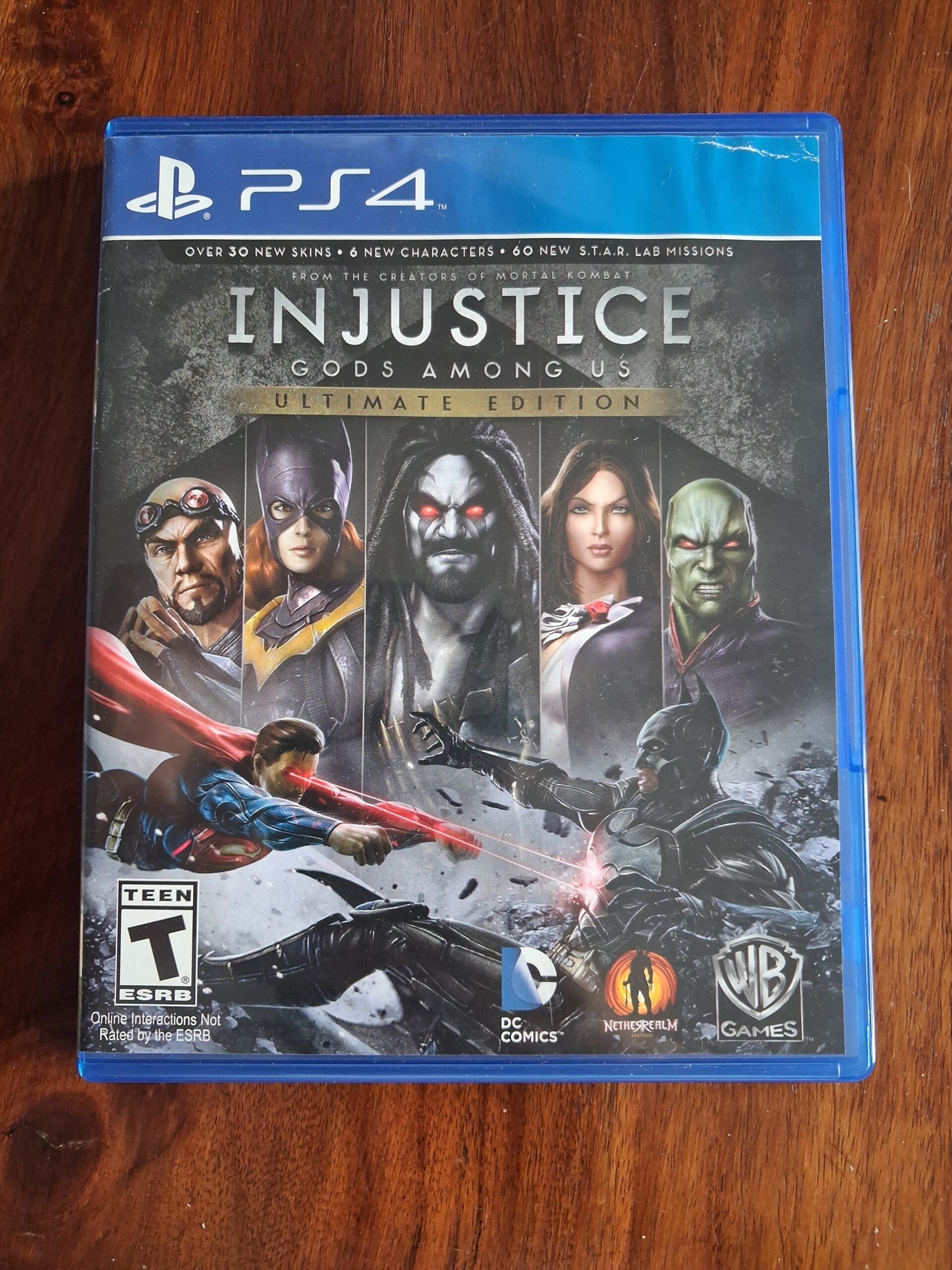 Injustice Gods Among Us Ultimate Edition PS4