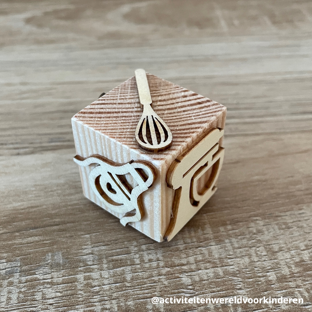 Bakker - houten stempel kubus (klein)