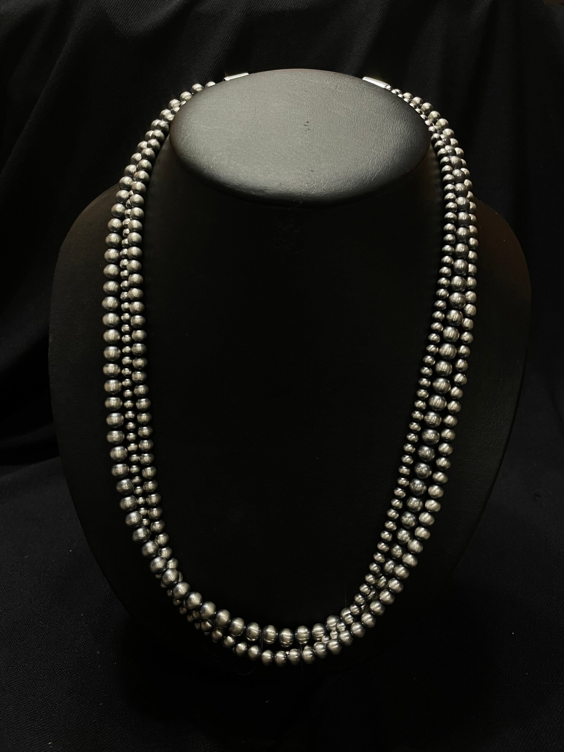 Navajo Pearl Necklace 22"
