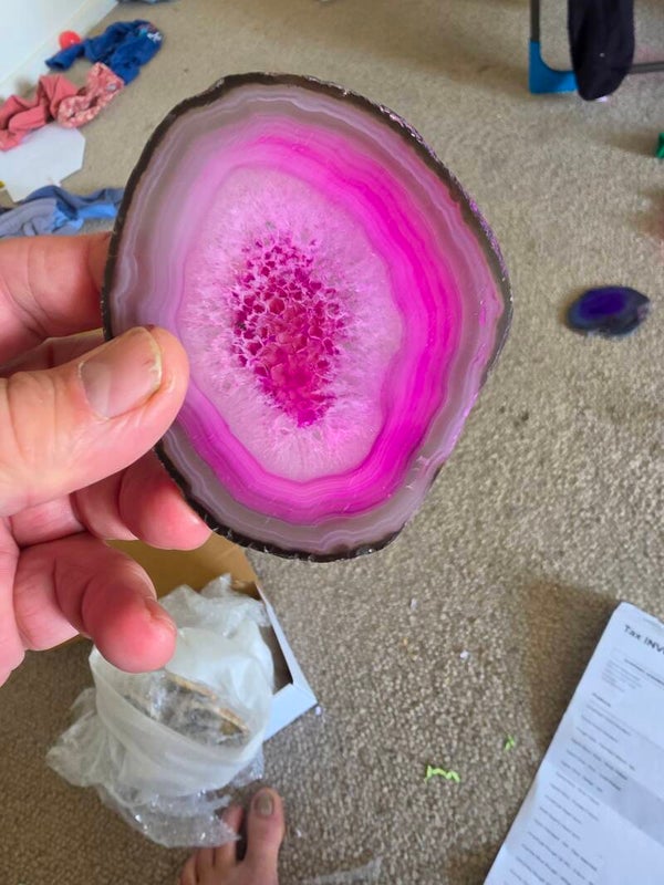 Natural beige edging agate slices